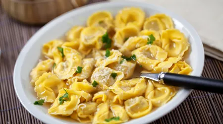 Tortellini in Brodo: Comfort Food Emiliano