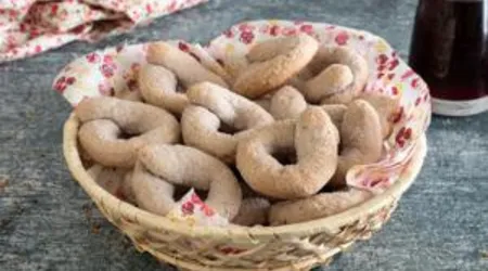 Biscotti al vino rosso: un viaggio tra gusto e tradizione
