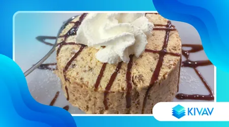 Semifreddo al torroncino con salsa al cioccolato fondente
