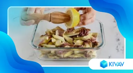 Carpaccio di carciofi con scaglie di grana e limone