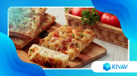 Focaccia artistica decorata con verdure
