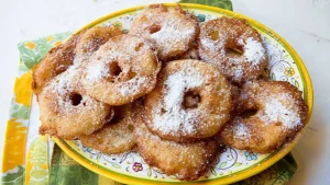 Frittelle di mele altoatesine: il dolce di montagna più amato
