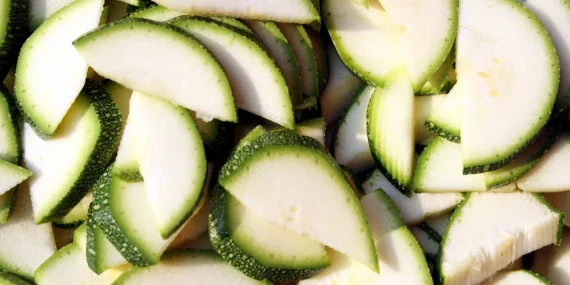 Zucchine alla scapece: il contorno napoletano da riscoprire